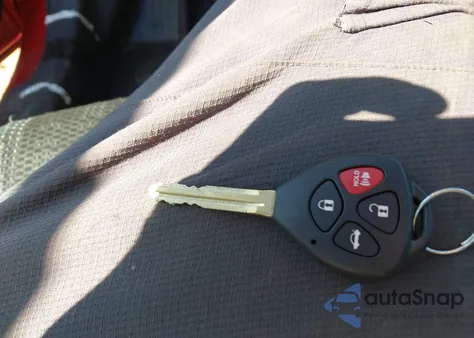 2011 Toyota Corolla S из США, поврежденный, VIN 2T1BU4EE4BC596568